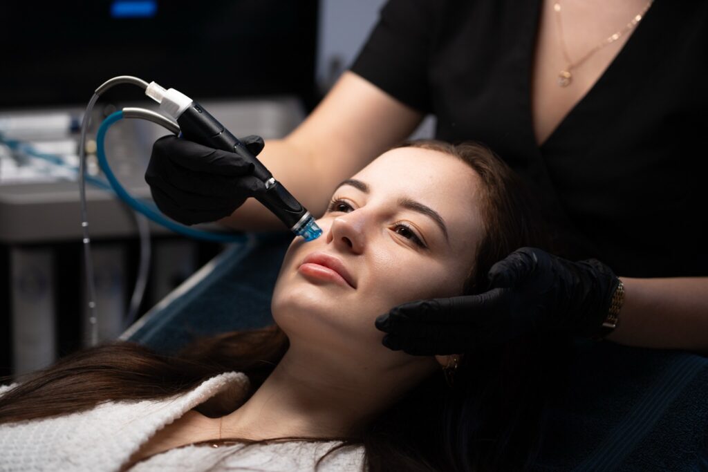 Hydrafacial ošetření v salonu SilkyWay